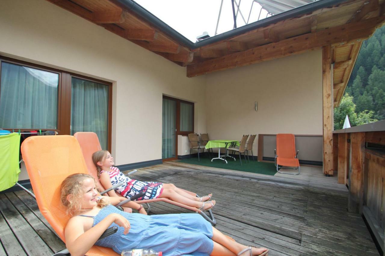 Landhaus Zell Längenfeld Екстериор снимка